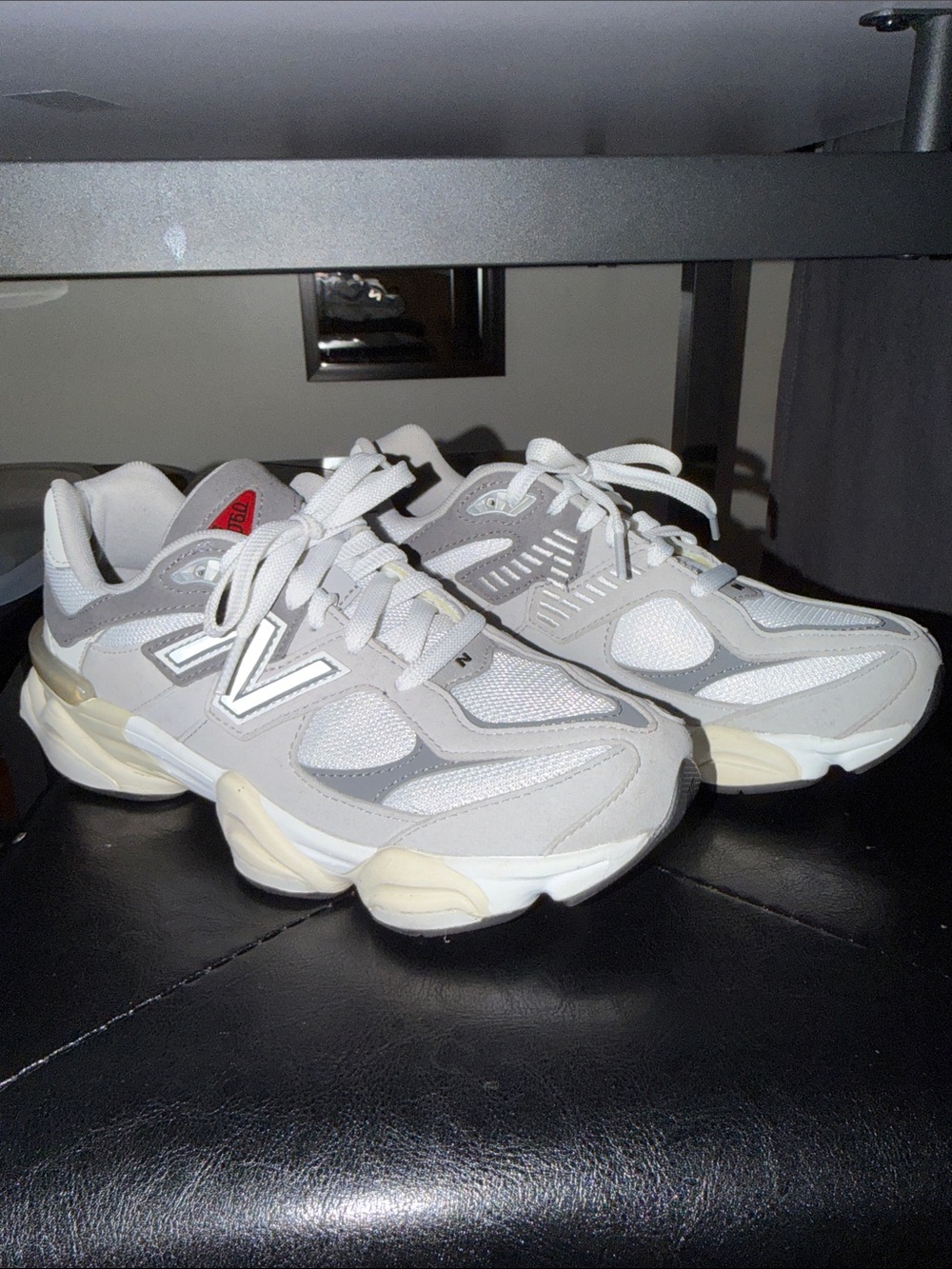 New Balance 9060 - Picture 2 of 3